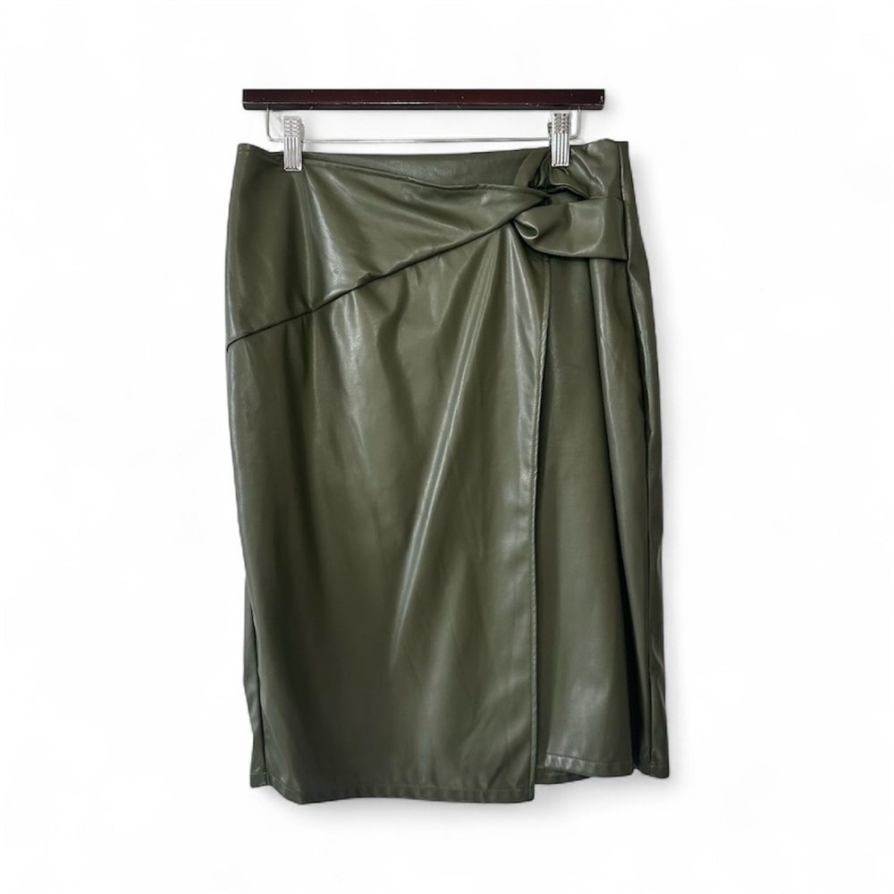 Kate Kasin Women’s Olive Green Faux Leather Skirt w/Knot Waist Detail- Large
